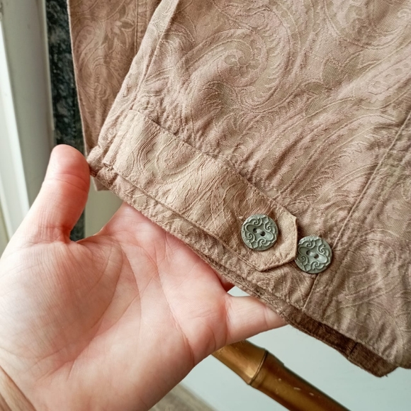 ♥️ Paisley Light Pink and Tan Jacket - Picture 5 of 16